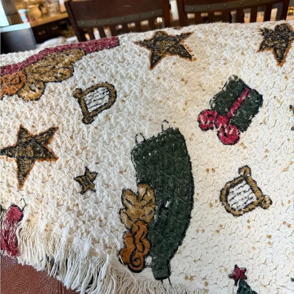 Vintage Crown Crafts Christmas cotton throw blanket